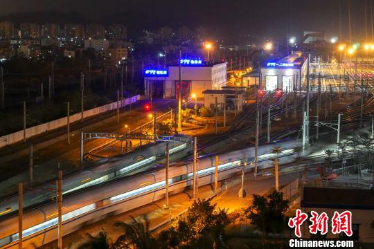 海南環島高鐵10月11日起調整列車運行圖